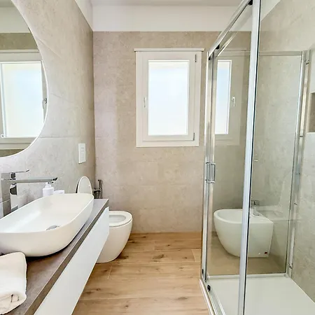 Twinsandbi A アパート タラント